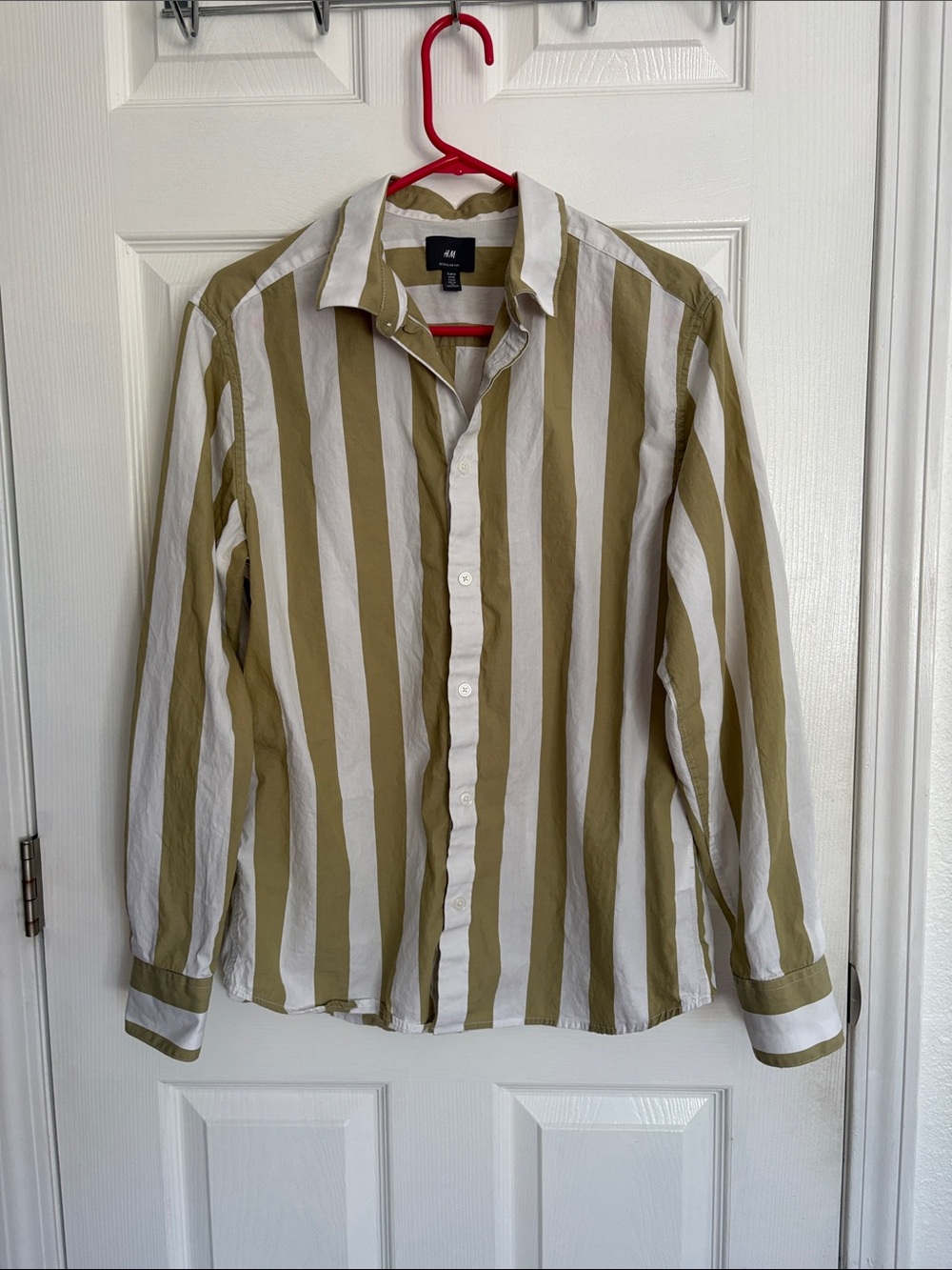 H&M Olive & White Striped Long-Sleeve Button-Up Shirt